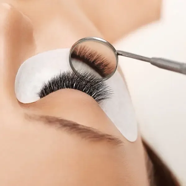 Professional eyelash extension application at SangKent Beauty House in Kuala Lumpur with precision lash artistry.